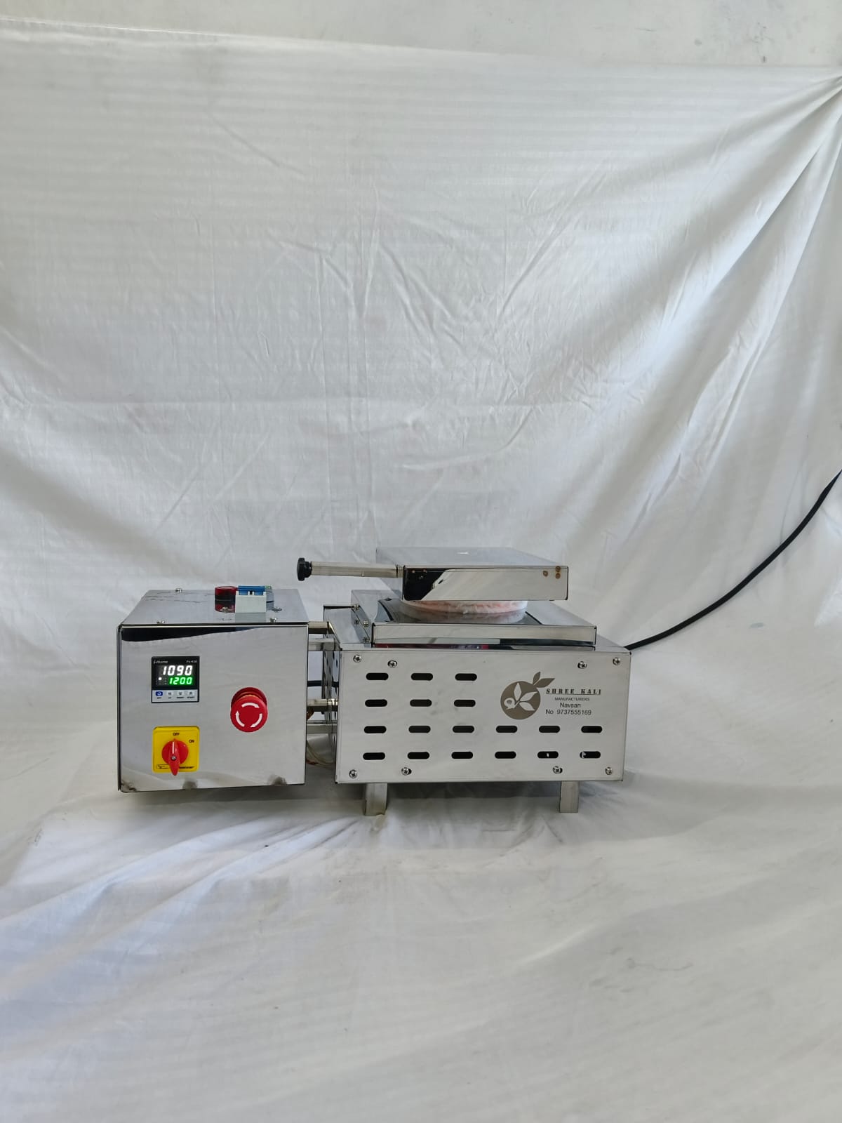 Shree Kali furnace compact front view with digital display
