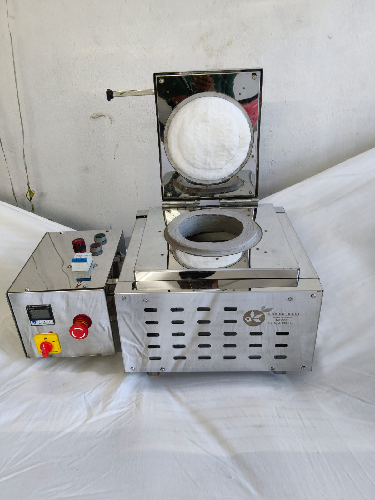 Shree Kali furnace open lid vertical view